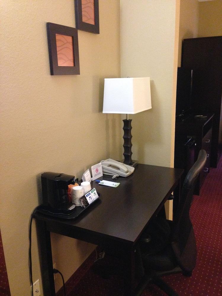 Quality Inn & Suites Little Rock West Exteriör bild