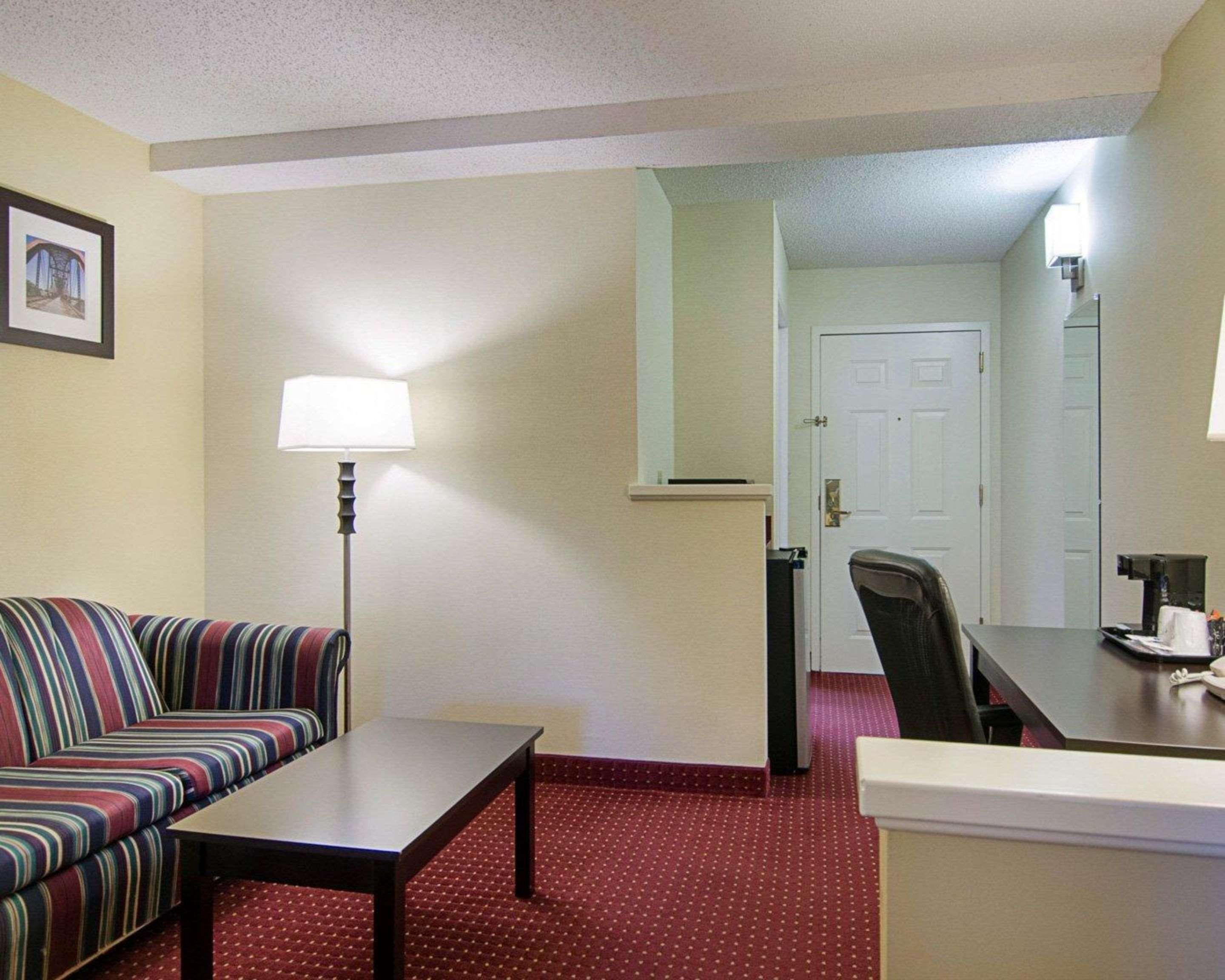 Quality Inn & Suites Little Rock West Exteriör bild