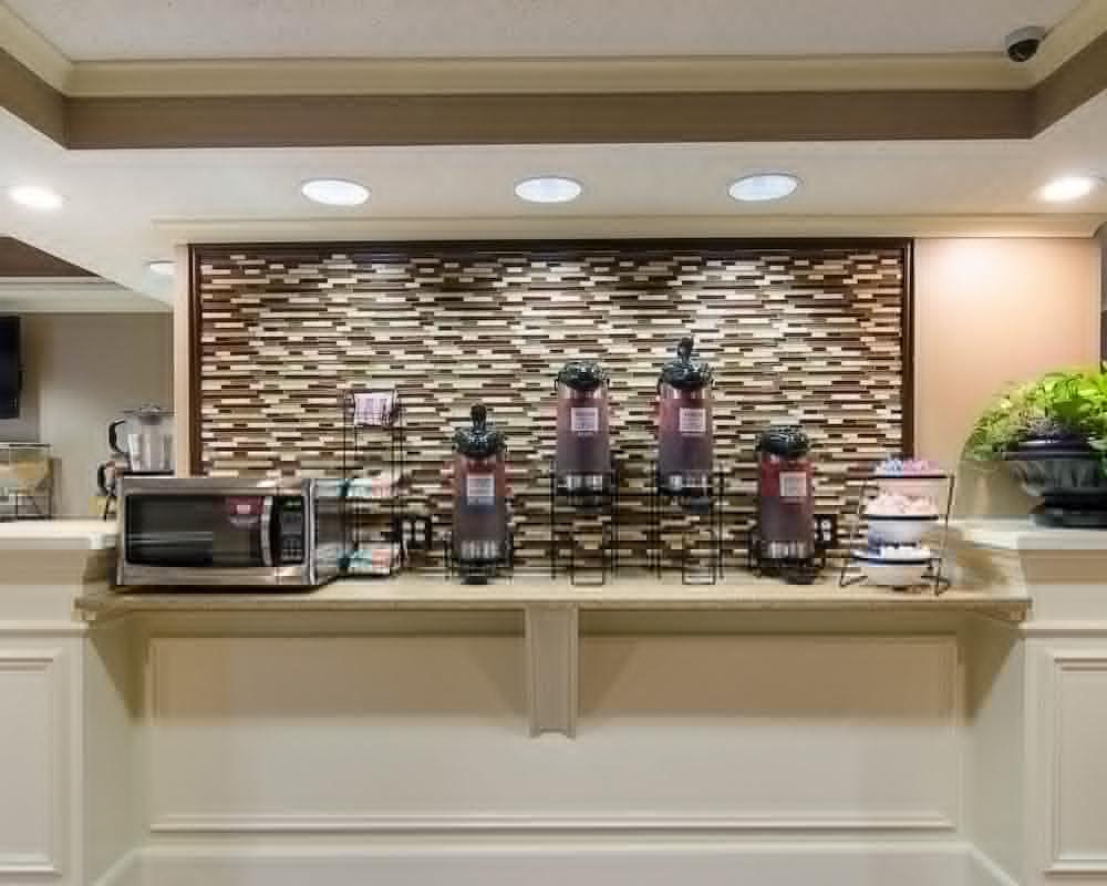 Quality Inn & Suites Little Rock West Exteriör bild
